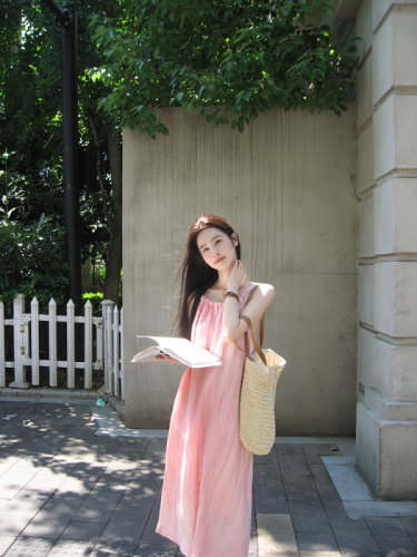 Actual shot Korean style high-end solid color dress loose slimming pleated suspender long skirt