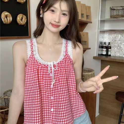 Sweet age-reducing lace-trimmed suspender top for women in summer 2024 new Korean style short plaid sleeveless vest