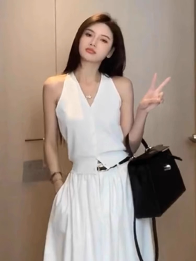 Hong Kong style vest solid color V-neck suspender women's summer simple short knitted cardigan