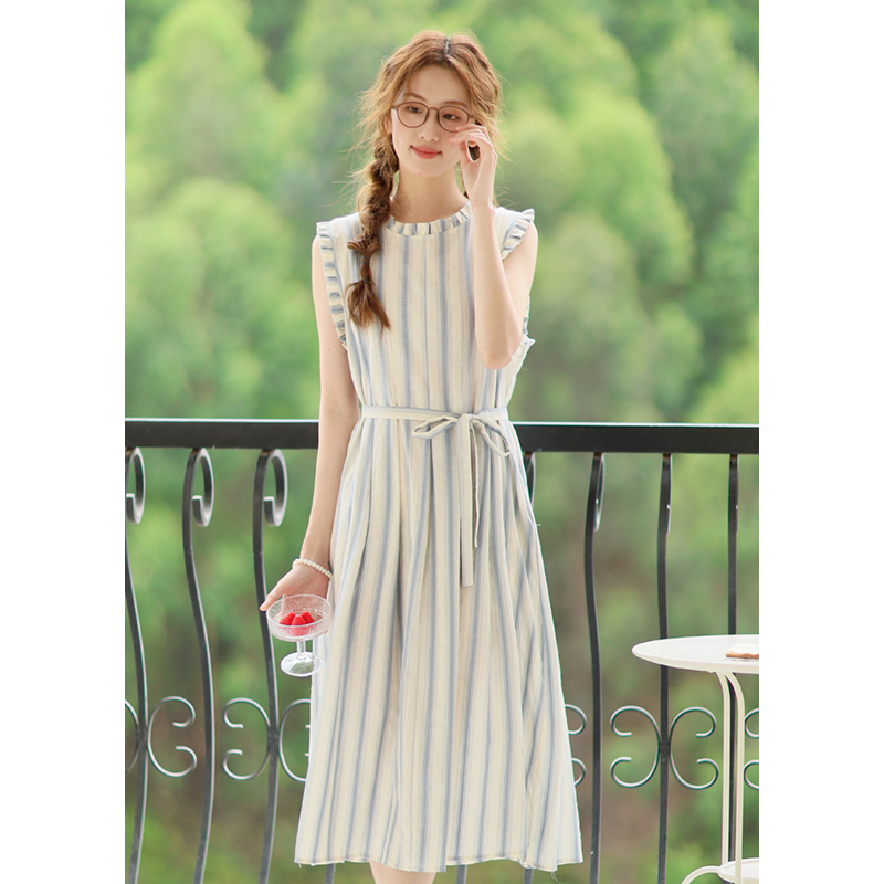 333085# No less than 127 Real shot French blue striped women's summer design niche vest dress