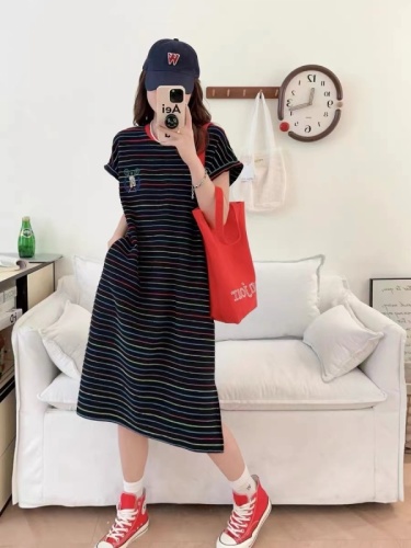 Meixi Miki 1538-Q treasure wardrobe versatile lazy dog ​​horizontal striped round neck short-sleeved long skirt