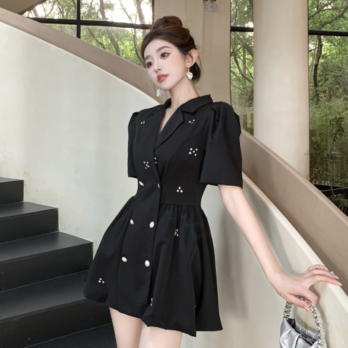 Real shot of fashionable French-style goddess style double-breasted short-sleeved design backless suit dress