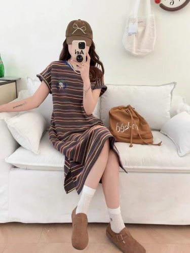 Meixi Miki 1538-Q treasure wardrobe versatile lazy dog ​​horizontal striped round neck short-sleeved long skirt