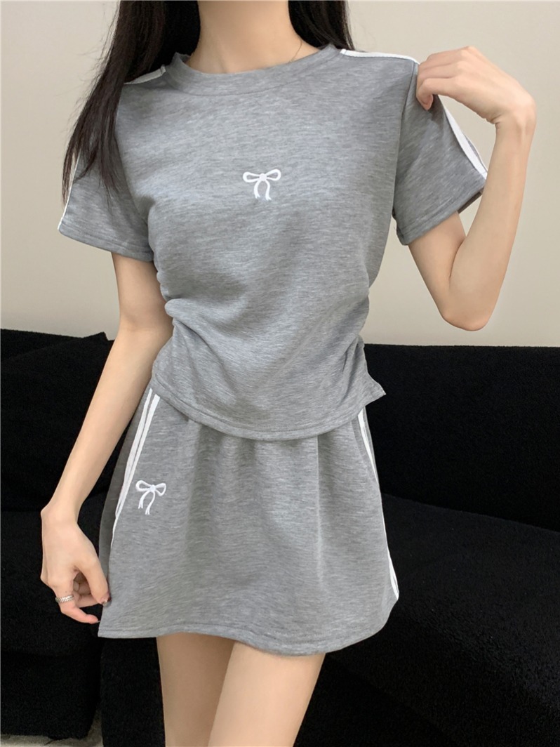 實拍  真 夏季新款休閒運動套裝褶皺設計感T恤包臀短裙