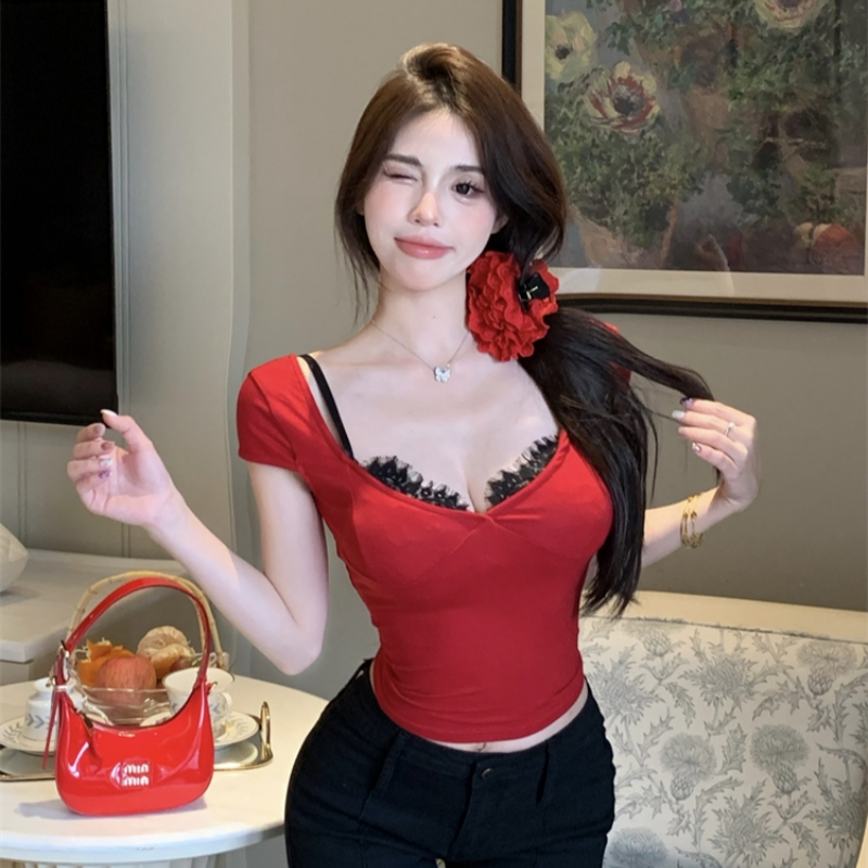 2024 New Summer Slim Pure Lust Hot Girl Fake Two-Piece Lace Suspender Short Sleeve T-Shirt for Women