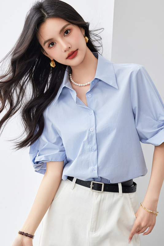 French shirt women's new summer design, temperament and age-reducing non-wrinkle top