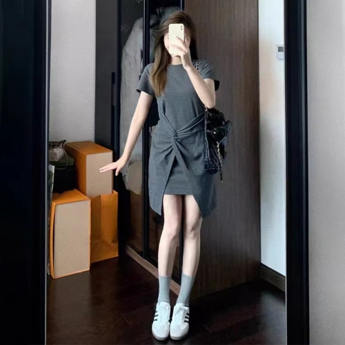 Tea break French style pear-shaped figure gray dress women's summer 2024 new niche design short skirt