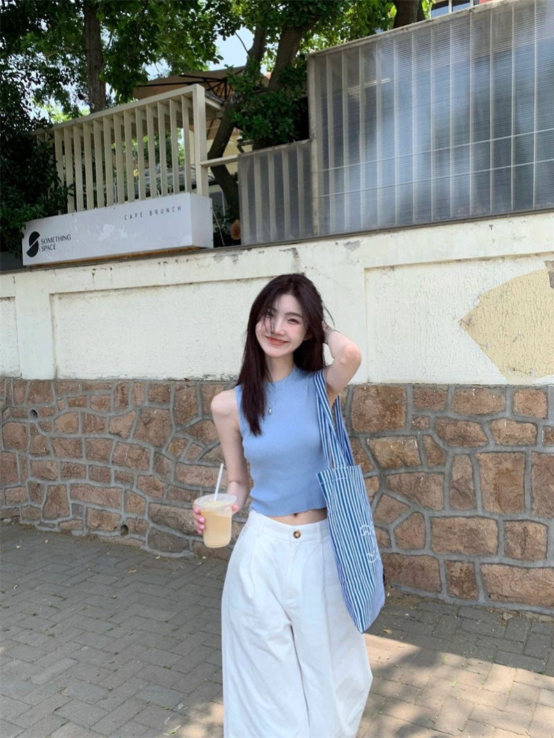 Salt-based outer vest for women in spring and summer, sweet hottie new commuting slimming and versatile casual straight trousers
