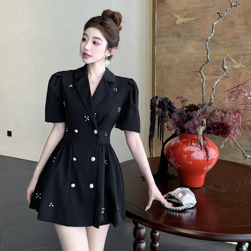 Real shot of fashionable French-style goddess style double-breasted short-sleeved design backless suit dress