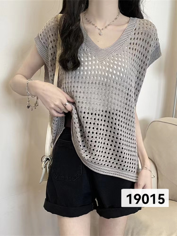 Hollow thin knitted sun protection blouse for women summer loose v-neck pullover with small shawl and suspender skirt top