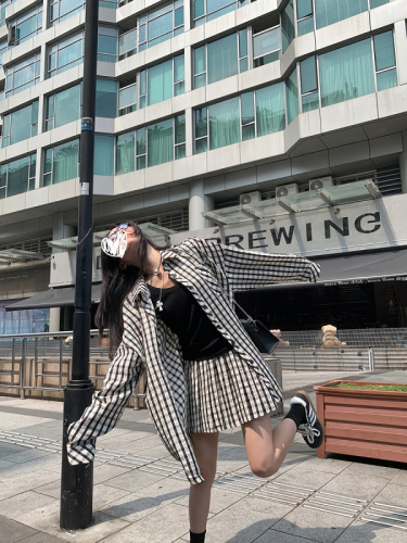 Korean style casual loose long-sleeved shirt sun protection clothing elastic waist slimming plaid pleated skirt short skirt for women