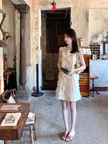 Real shot of beige irregular tassel wool dress women's new style design and temperament sleeveless dress