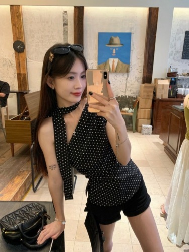 Real shot of black polka dot sleeveless vest for women summer design off-shoulder short top