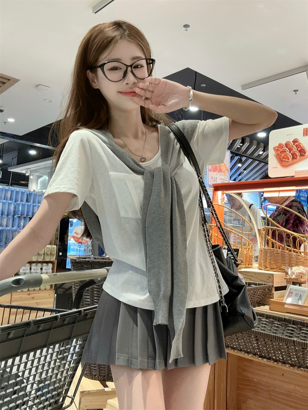 Real shot~ Korean version round neck hooded cool breathable pocket versatile plain short-sleeved T-shirt + outer shawl 