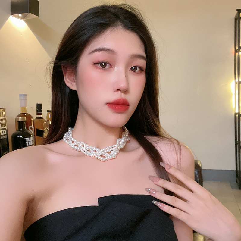 Xiaoxiangfeng multi-layered baroque pearl clavicle chain light luxury niche high-end necklace internet celebrity same style necklace