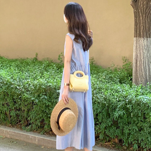 Tea break French blue striped vest dress for women 2024 new summer small person seaside vacation mid-length skirt