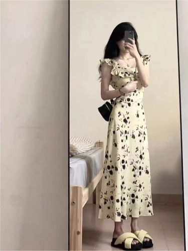 Tea break French floral small flying sleeve dress women's summer 2024 new style temperament waist high-end long skirt