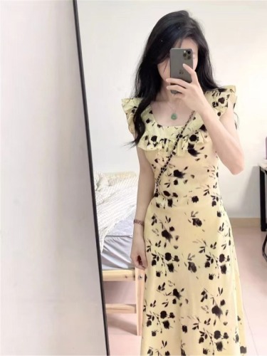 Tea break French floral small flying sleeve dress women's summer 2024 new style temperament waist high-end long skirt