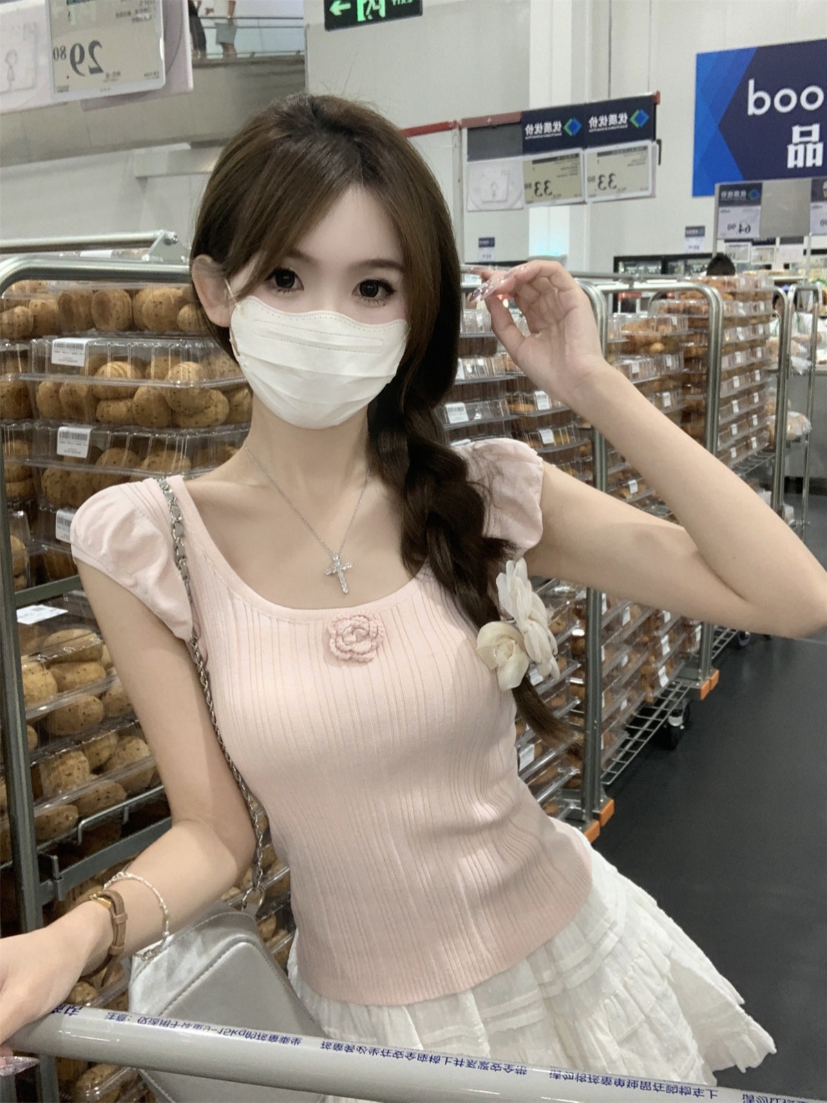 Summer Korean style slimming sweet floral decorated bubble sleeve design casual knit top