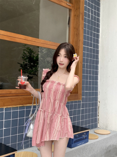 Actual shot ~ New Korean style sweet irregular skirt with waist-slimming design, slimming and age-reducing suspender top for women