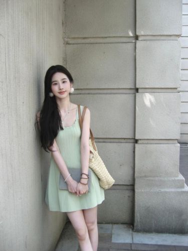 Actual shot~ Summer new style French knitted dress with elastic waist, slimming and slimming green tank top