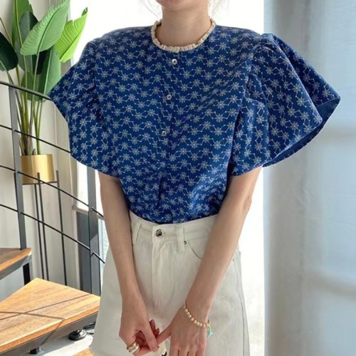 Korean chic lace splicing round neck single-breasted design loose flying sleeve shirt for women