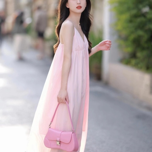 Pink French retro suspender dress for women 2024 new temperament design niche long skirt thin