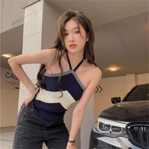 2024 new summer French simple halter neck camisole color matching off-shoulder design knitted top for women ins