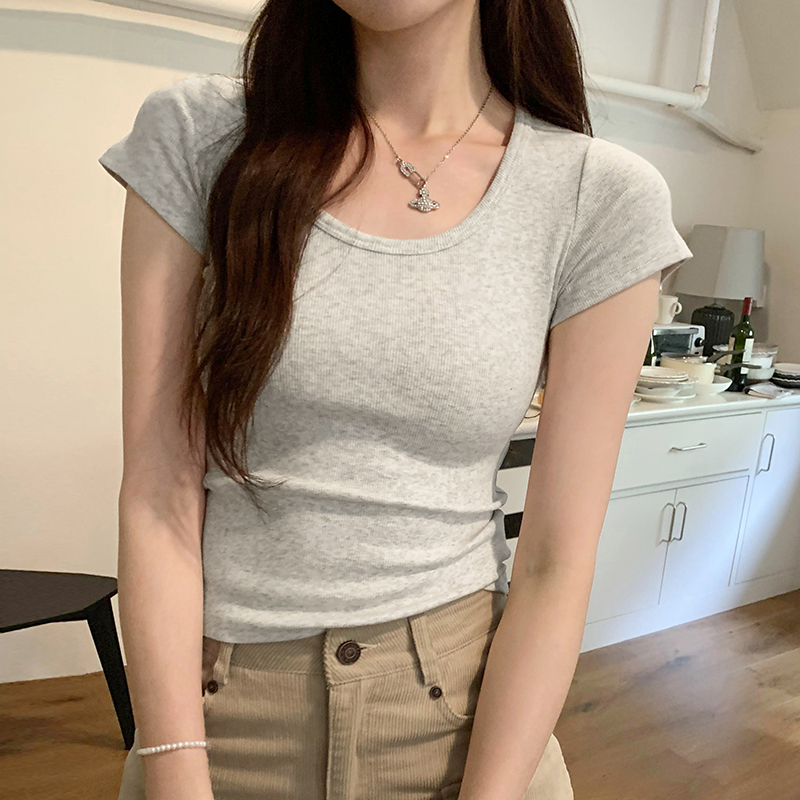 Photographed soft and skin-friendly round neck short-sleeved T-shirt for women, 2024 summer new stylish innerwear, versatile matching base shirt