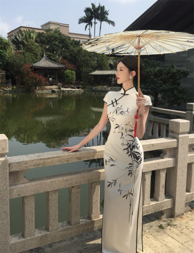 Real shot of Chinese style improved short-sleeved cheongsam dress long style