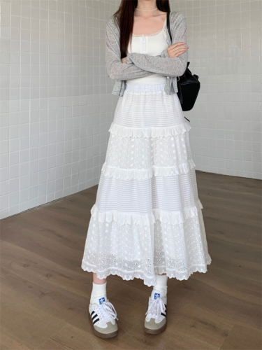 Actual shot of white skirt for women, spring style, high-waisted A-line skirt, cake skirt, design, lace splicing, crochet flower long skirt