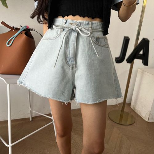 A-shaped wide-leg strappy high-waist slim denim shorts