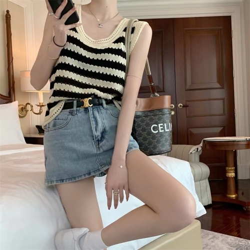 Ayuko black and white striped hollow knitted vest summer new loose outer strap sleeveless vest