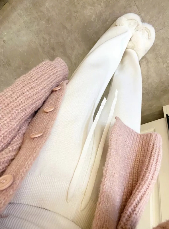 Wool thread white knitted wide-leg pants for women in autumn and winter, versatile high-waisted slimming drapey soft and waxy casual pants ins trend