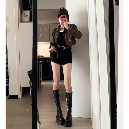 Hot girl American suit shorts spring and autumn new women's black high-waisted A-line tight hot pants with boots