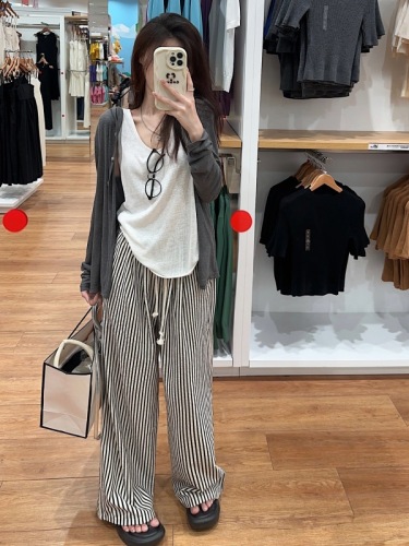 Real shot and real price~Summer and Korean version hooded knitted cardigan, thin sun protection clothing, solid color vest, striped wide-leg pants suit