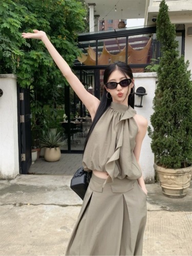 Actual shot and real price Korean style design ruffled halter neck sleeveless vest + high waist pocket long skirt umbrella skirt two-piece set