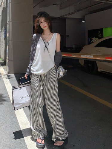 Real shot and real price~Summer and Korean version hooded knitted cardigan, thin sun protection clothing, solid color vest, striped wide-leg pants suit