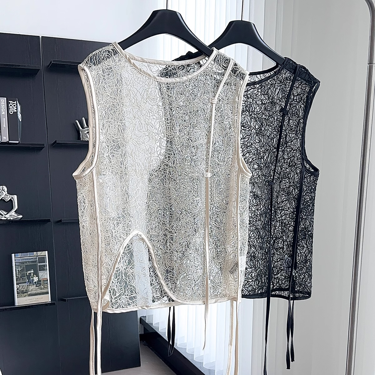 Quality Inspection Officer Picture 2024 Summer New Fashionable Lace Hollow Thin Vest Vest Women's Irregular Outer Top
