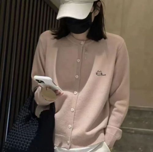 Kitten embroidered knitted cardigan jacket for women 2024 spring and autumn casual loose round neck sweater simple top 9986