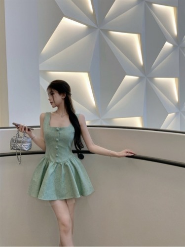 Real shot of Qianjin style sleeveless waist slimming dress for women, high-end, sweet and ladylike vest and short skirt