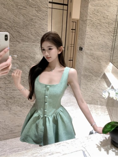 Real shot of Qianjin style sleeveless waist slimming dress for women, high-end, sweet and ladylike vest and short skirt