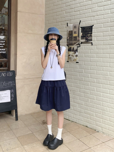 Actual shot~Large size Japanese style lazy style simple loose white tank top T-shirt + elastic waist dark blue a-hem skirt