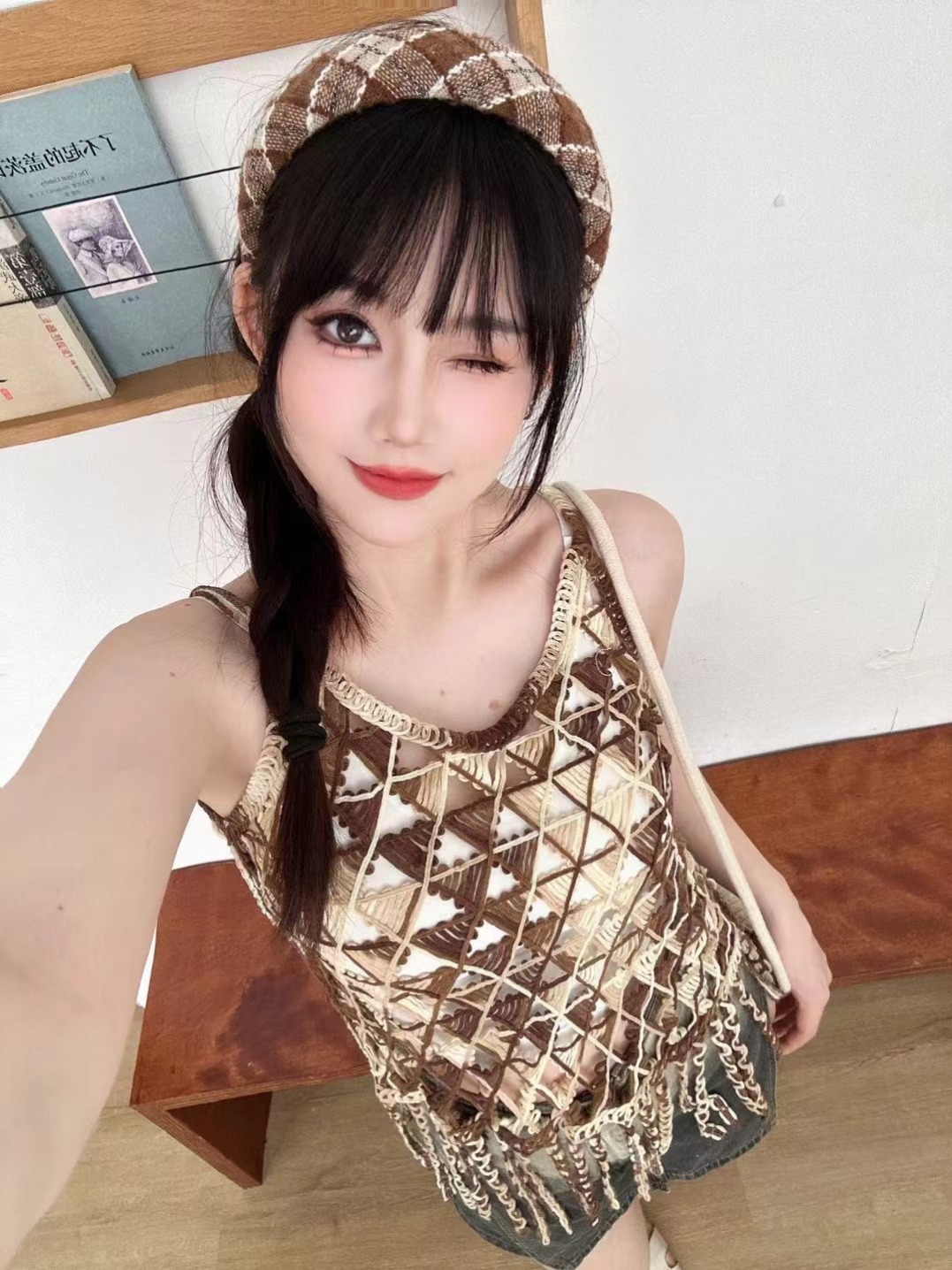 Retro holiday style tassel hollow sleeveless sun protection blouse for women with summer design, loose outer strappy top