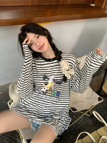 Actual shot 2024~American cartoon long-sleeved striped T-shirt with contrasting colors, loose and lazy, large-format top for sun protection