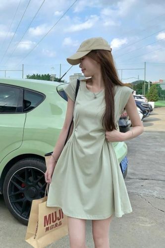 Real shot~Solid color waist slimming dress 2024 summer hot girl age-reducing design niche skirt