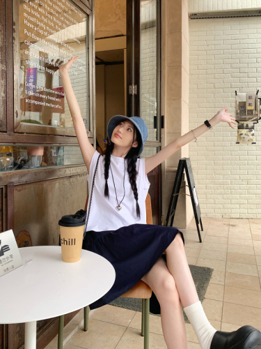 Actual shot~Large size Japanese style lazy style simple loose white tank top T-shirt + elastic waist dark blue a-hem skirt