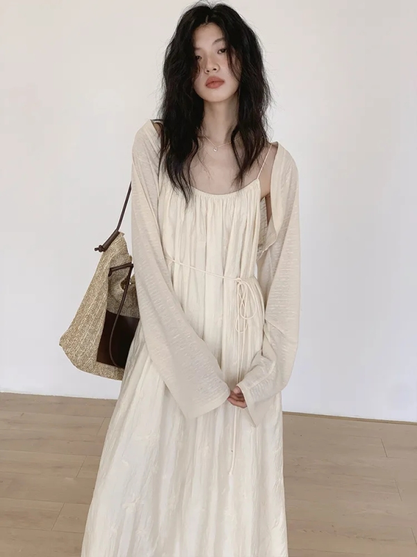 August French gentle style apricot round neck suspender dress for women summer new sleeveless backless A-line skirt