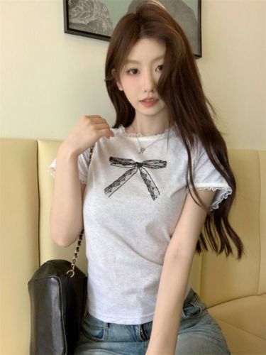 Actual shot of 2024 spring and summer new lace stitching round neck bow print slimming short-sleeved T-shirt for women