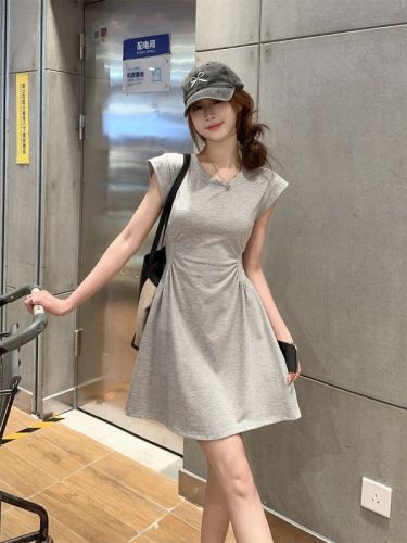 Real shot~Solid color waist slimming dress 2024 summer hot girl age-reducing design niche skirt